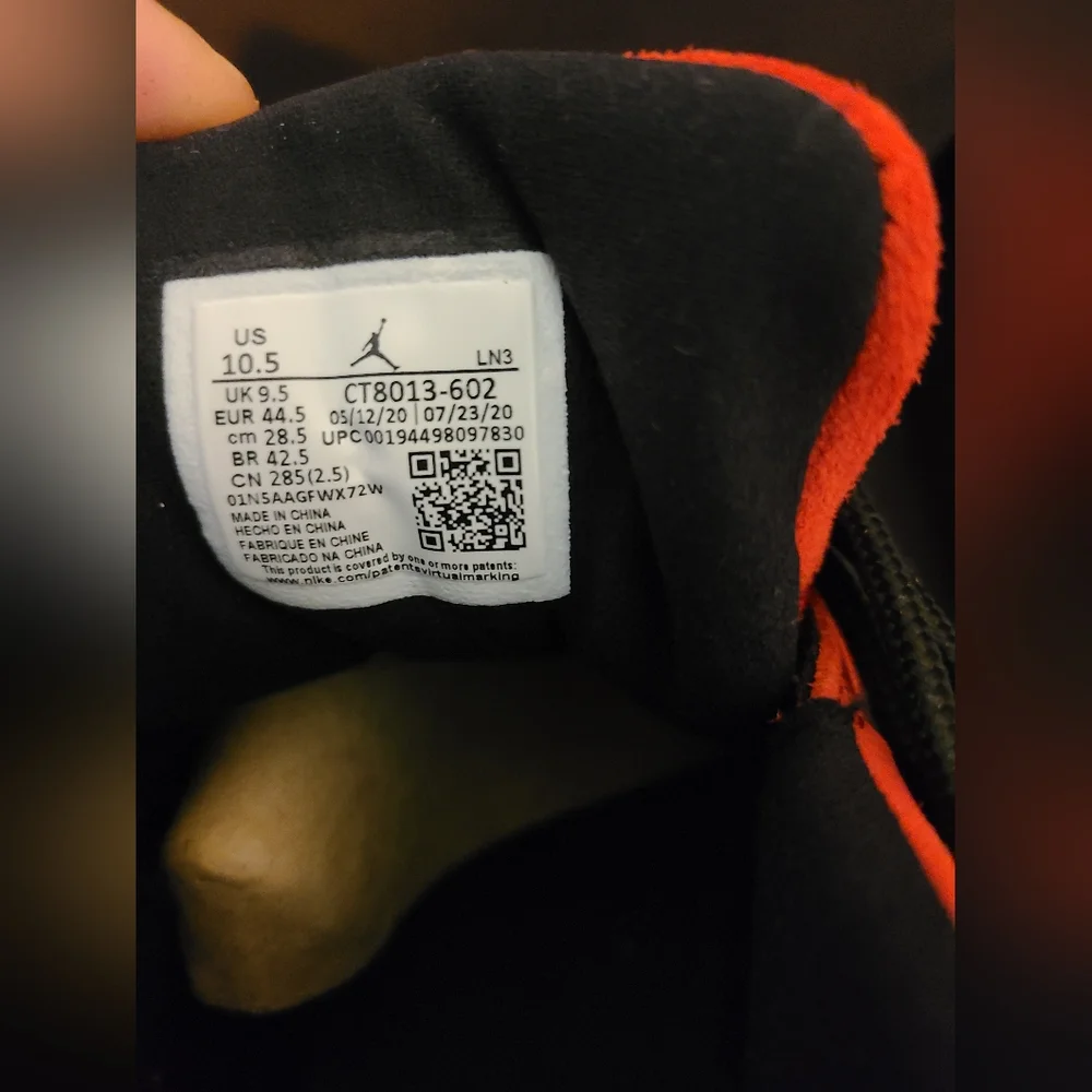 AIR JORDAN 12 RETRO  SNEAKERS
